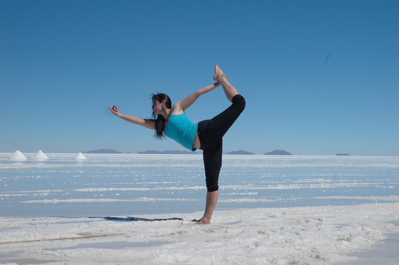 Utthita ardha dhanurasana